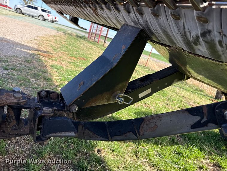 image for item DZ5194 2010 Macdon FD70 flex draper head