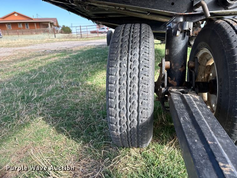 image for item DZ5194 2010 Macdon FD70 flex draper head