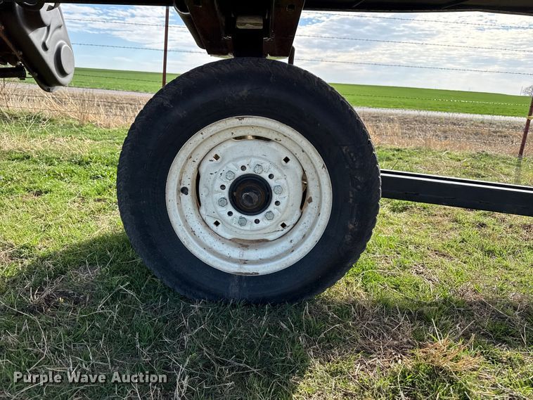 image for item DZ5194 2010 Macdon FD70 flex draper head