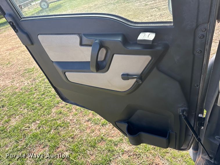 image for item DZ5195 2019 John Deere XUV835R utility vehicle