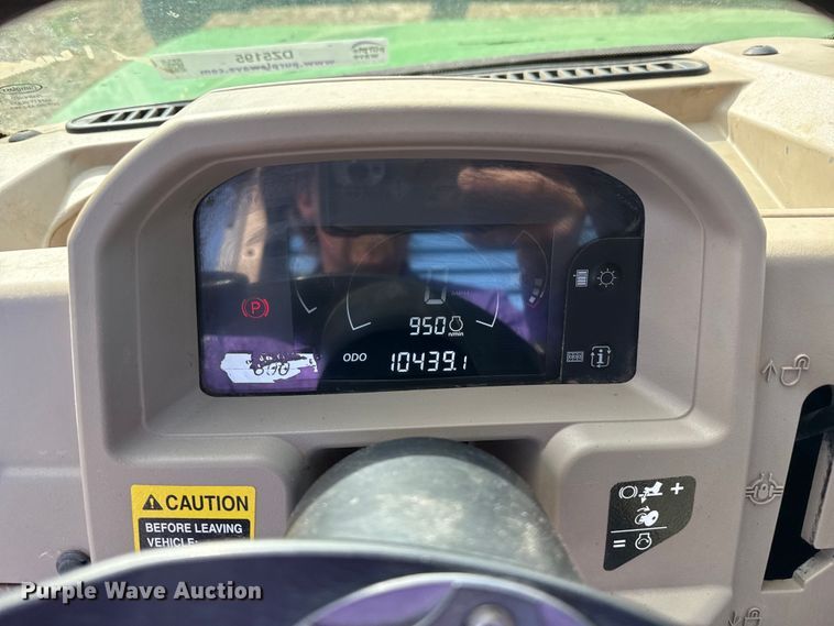 image for item DZ5195 2019 John Deere XUV835R utility vehicle