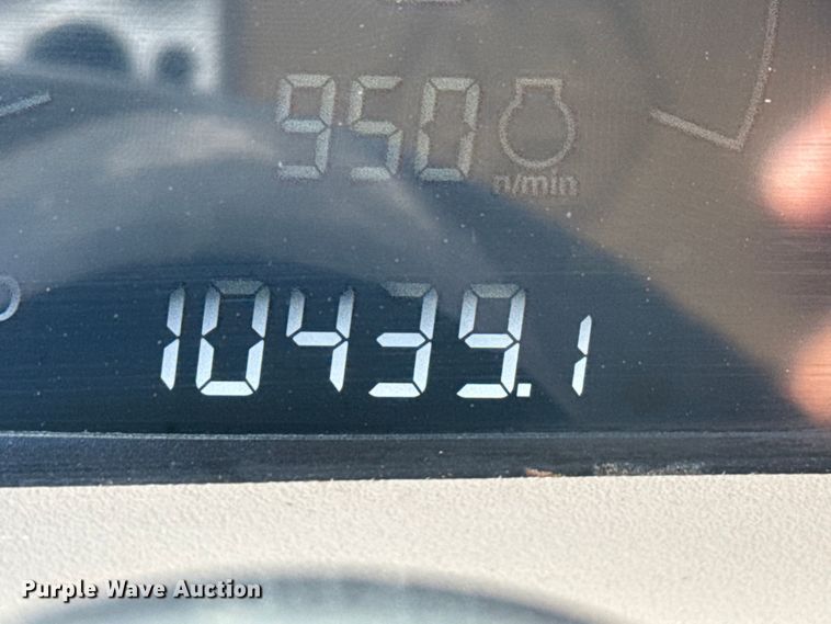 image for item DZ5195 2019 John Deere XUV835R utility vehicle