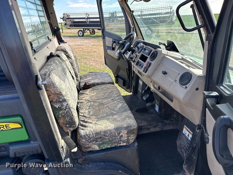 image for item DZ5195 2019 John Deere XUV835R utility vehicle