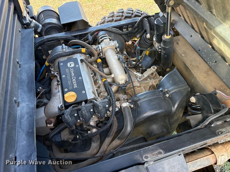 image for item DZ5195 2019 John Deere XUV835R utility vehicle