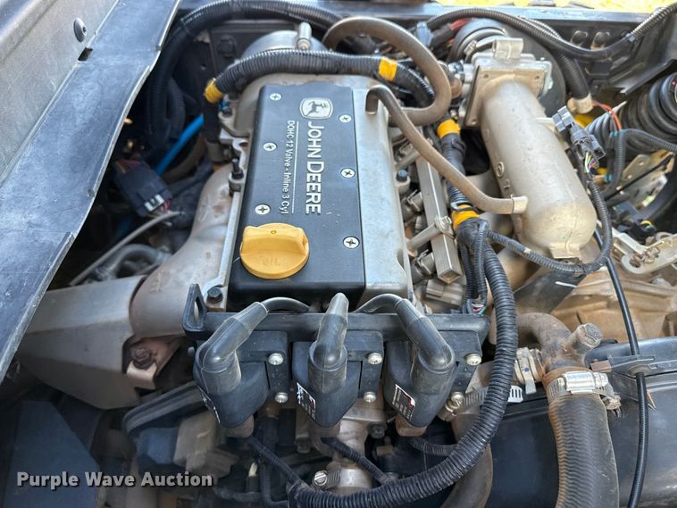 image for item DZ5195 2019 John Deere XUV835R utility vehicle