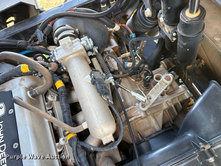 image for item DZ5195 2019 John Deere XUV835R utility vehicle