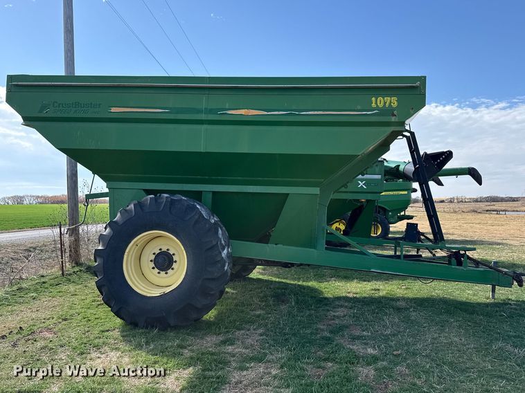 image for item DZ5198 Crustbuster 1075 grain cart