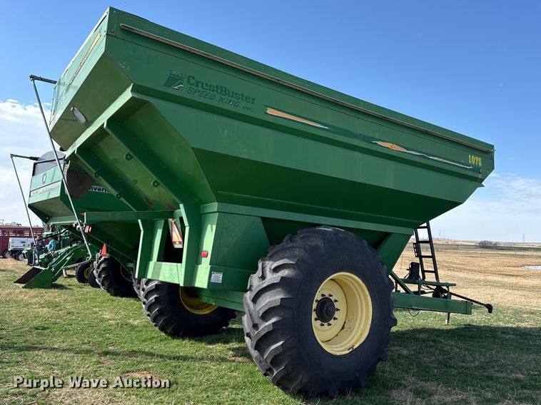 image for item DZ5198 Crustbuster 1075 grain cart