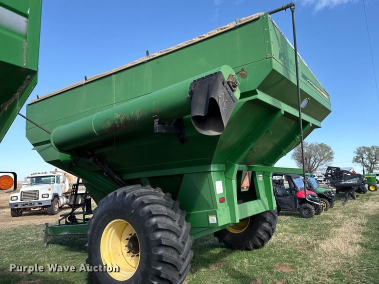 image for item DZ5198 Crustbuster 1075 grain cart