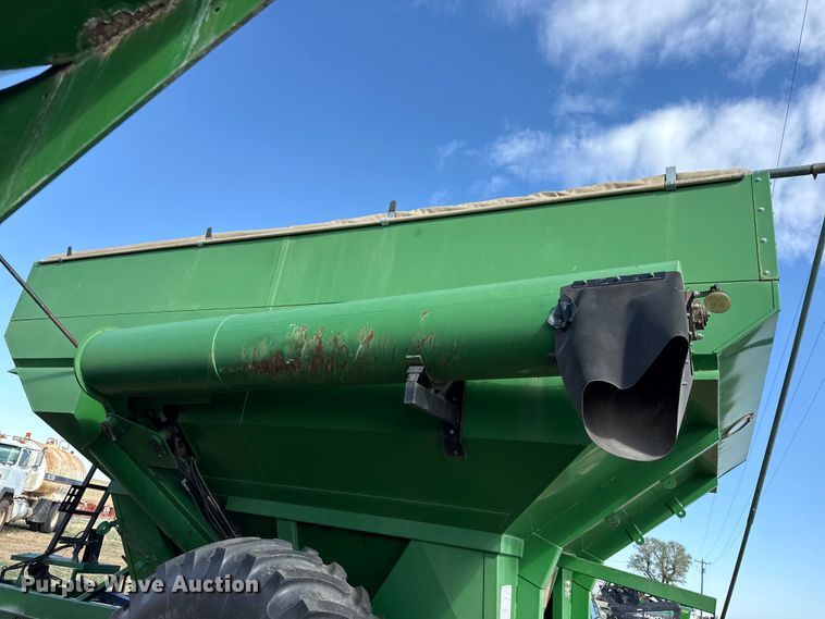 image for item DZ5198 Crustbuster 1075 grain cart