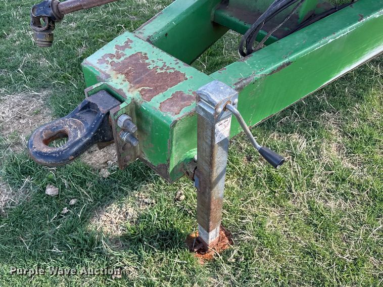 image for item DZ5198 Crustbuster 1075 grain cart