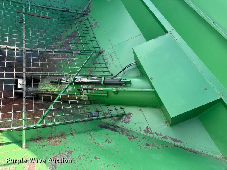 image for item DZ5198 Crustbuster 1075 grain cart