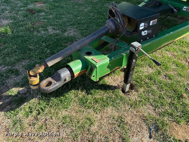 image for item DZ5199 2013 Unverferth 1015 grain cart