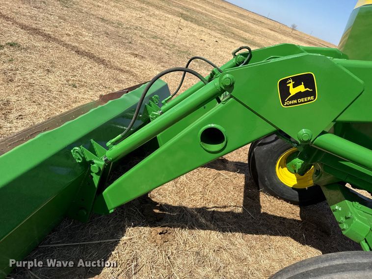 image for item DZ5200 1979 John Deere 4440 tractor