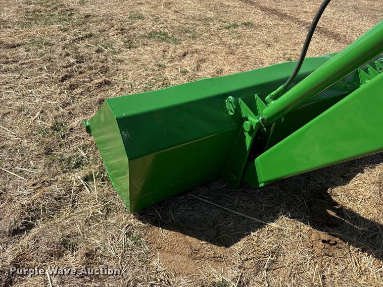 image for item DZ5200 1979 John Deere 4440 tractor