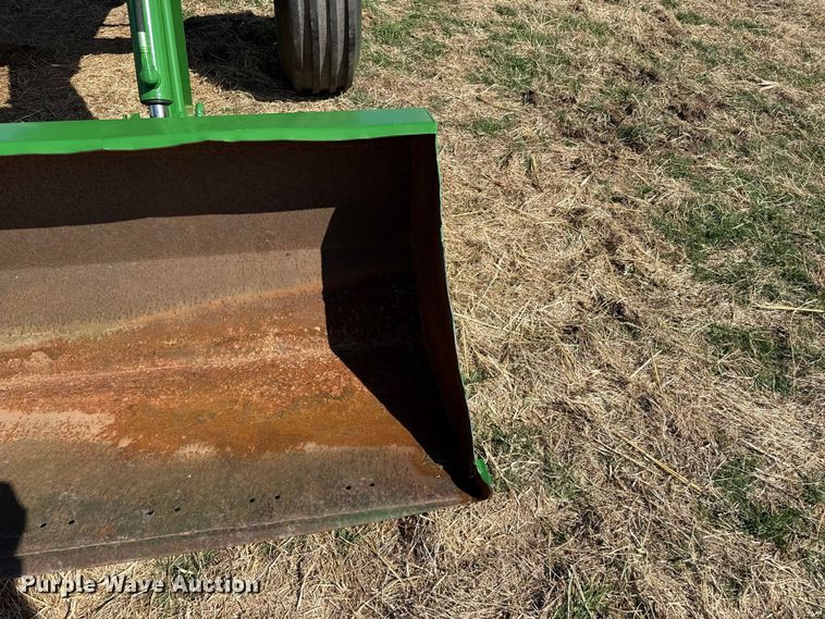 image for item DZ5200 1979 John Deere 4440 tractor