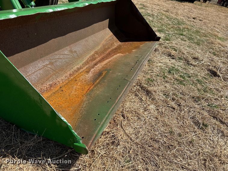 image for item DZ5200 1979 John Deere 4440 tractor