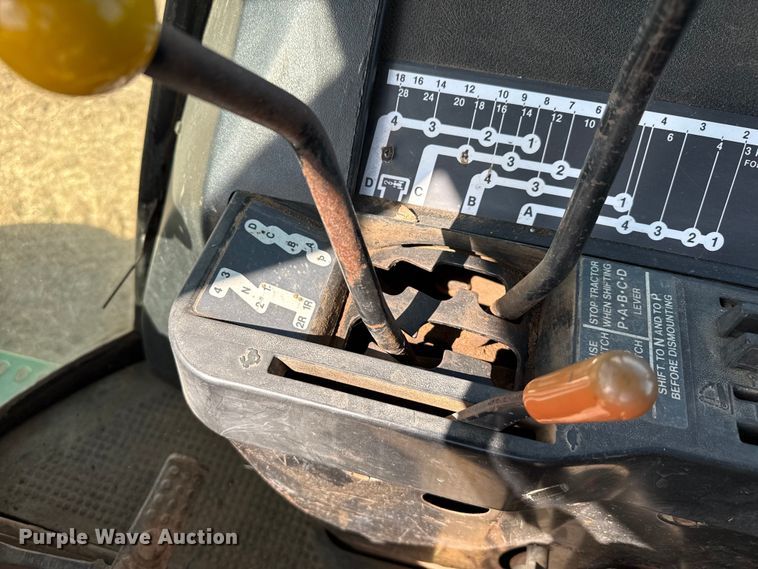 image for item DZ5200 1979 John Deere 4440 tractor