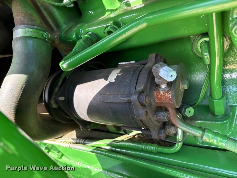 image for item DZ5200 1979 John Deere 4440 tractor