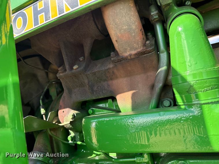 image for item DZ5200 1979 John Deere 4440 tractor