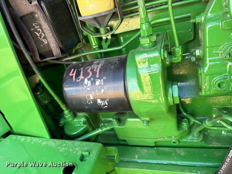 image for item DZ5200 1979 John Deere 4440 tractor