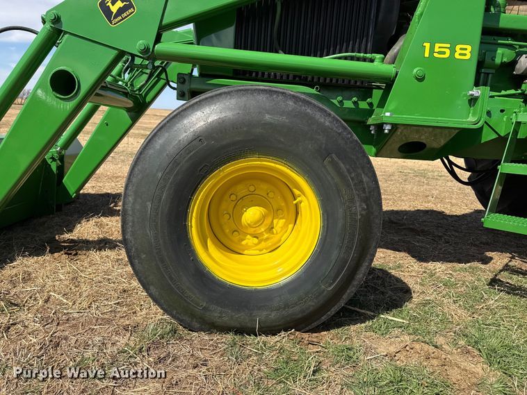 image for item DZ5200 1979 John Deere 4440 tractor