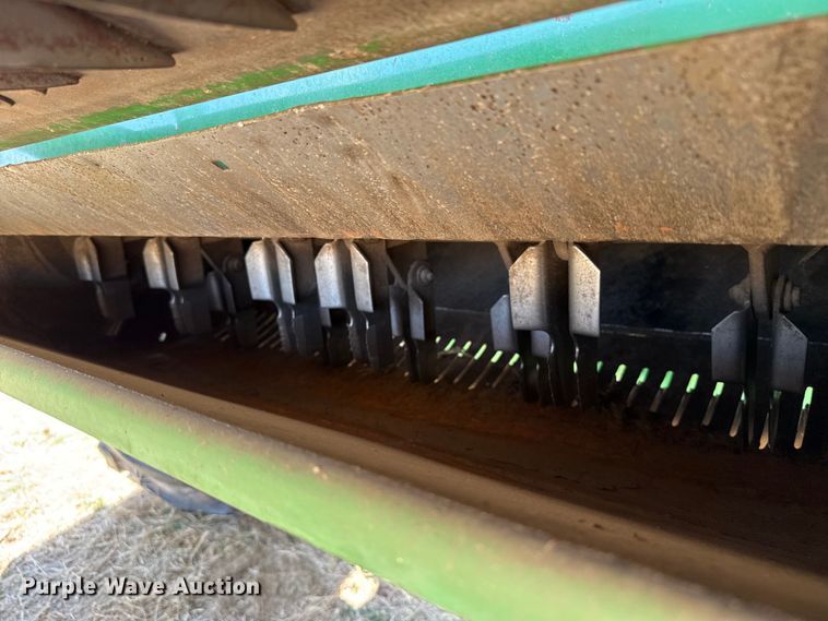 image for item DZ5201 2012 John Deere S680 combine