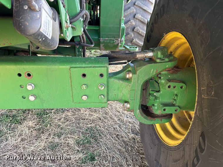 image for item DZ5201 2012 John Deere S680 combine