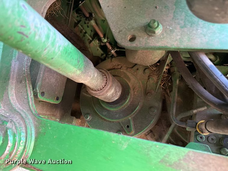 image for item DZ5201 2012 John Deere S680 combine