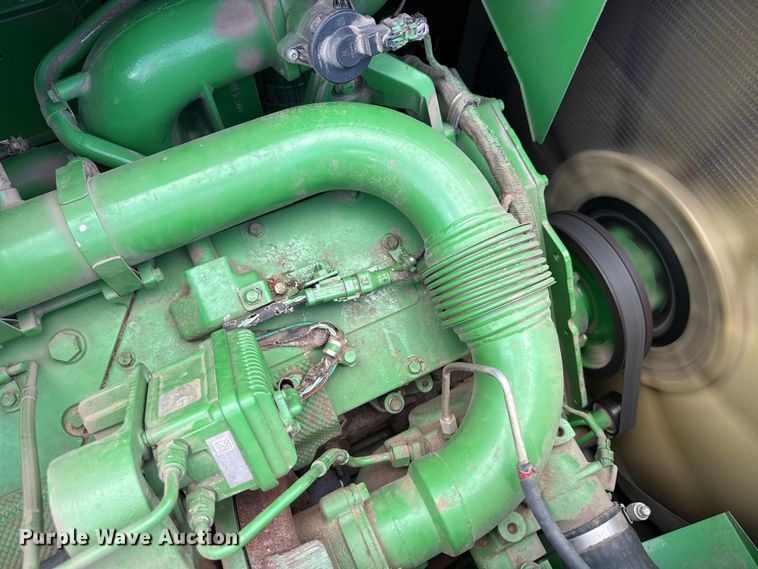 image for item DZ5201 2012 John Deere S680 combine