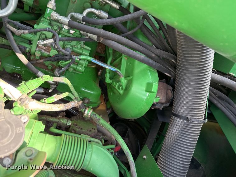 image for item DZ5201 2012 John Deere S680 combine