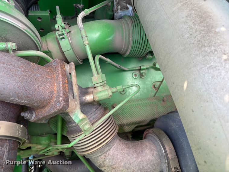 image for item DZ5201 2012 John Deere S680 combine