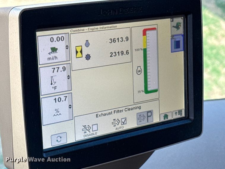 image for item DZ5202 2012 John Deere S680 combine