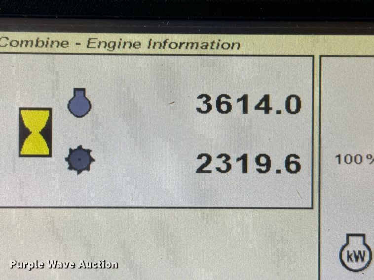 image for item DZ5202 2012 John Deere S680 combine