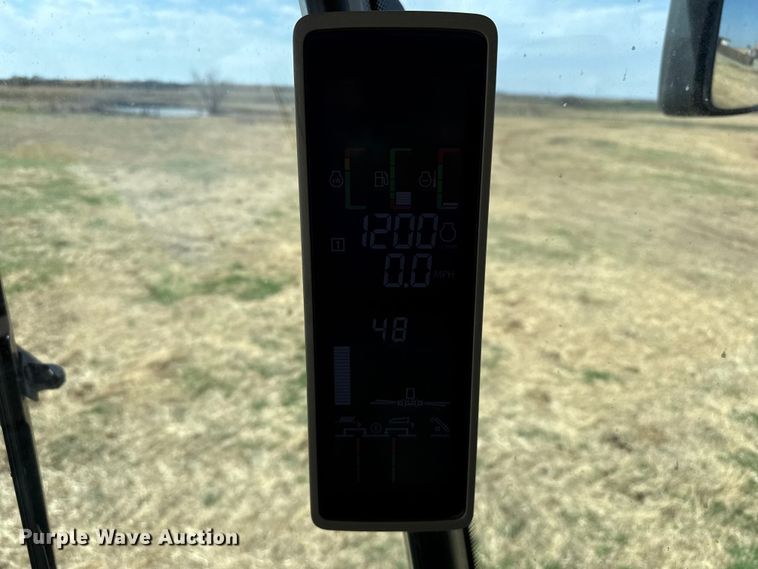 image for item DZ5202 2012 John Deere S680 combine