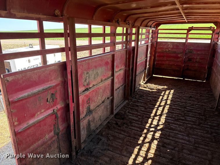 image for item DZ5204 1993 Livestock trailer