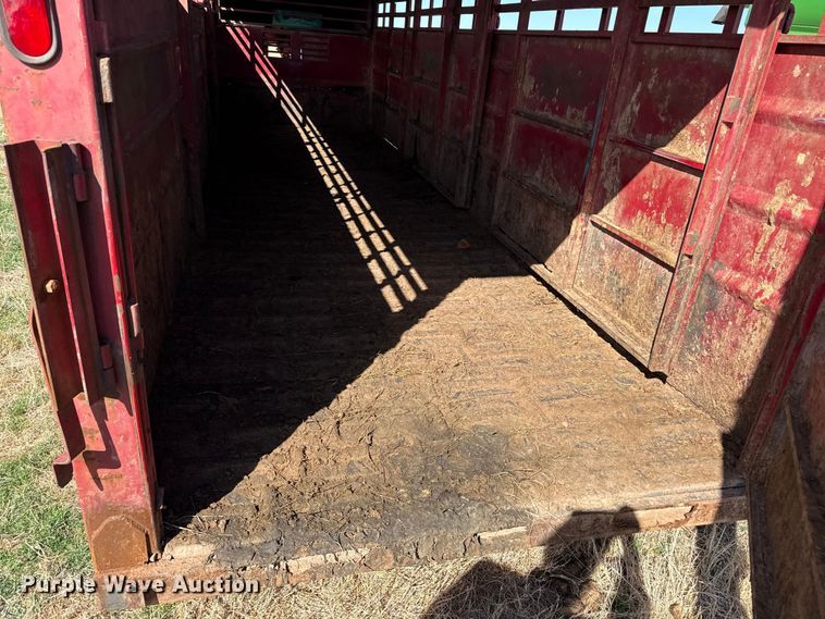 image for item DZ5204 1993 Livestock trailer