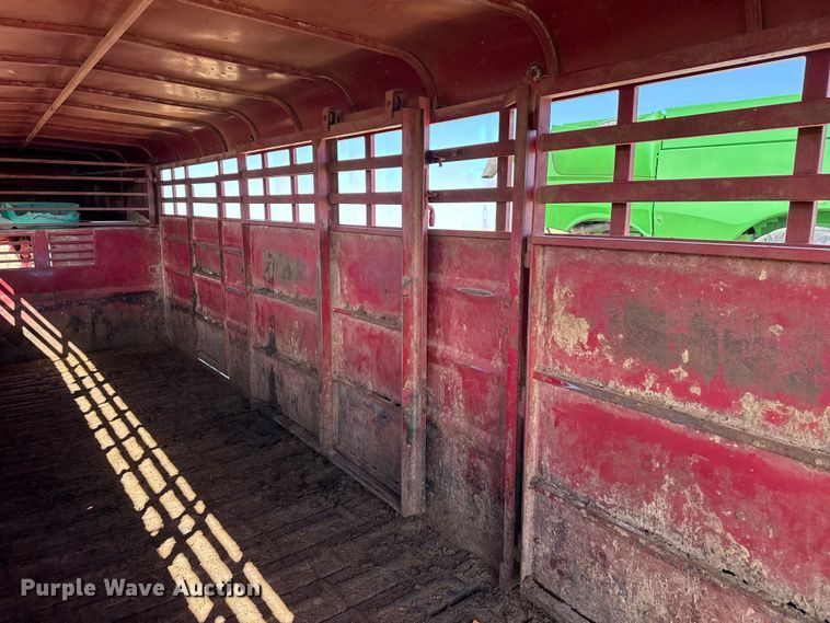 image for item DZ5204 1993 Livestock trailer