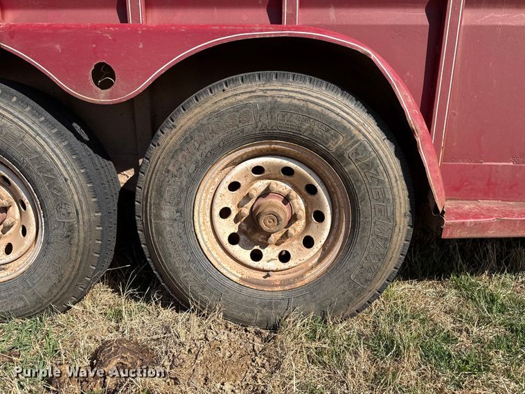 image for item DZ5204 1993 Livestock trailer