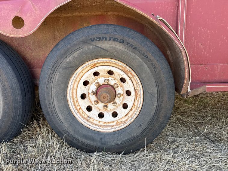 image for item DZ5204 1993 Livestock trailer
