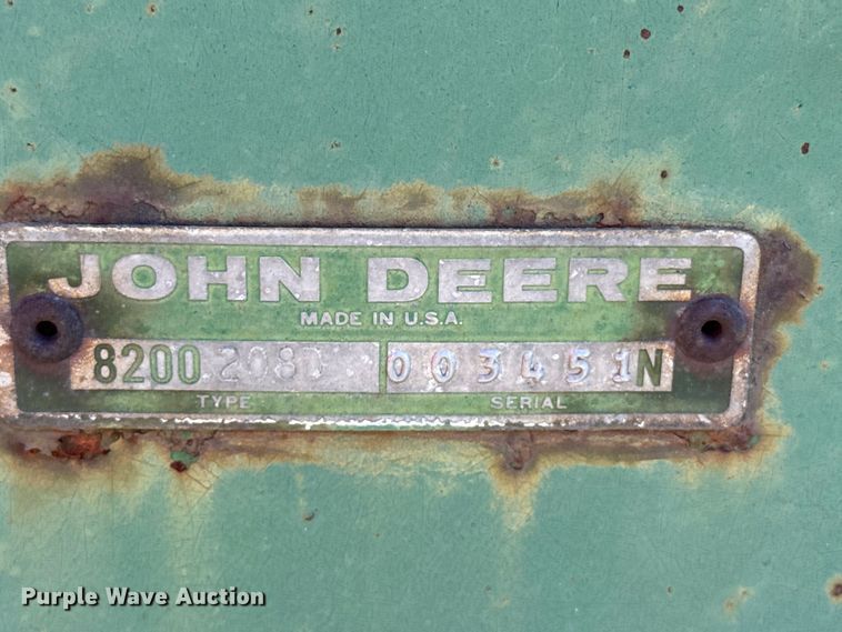 image for item DZ5205 John Deere 8200 grain drill
