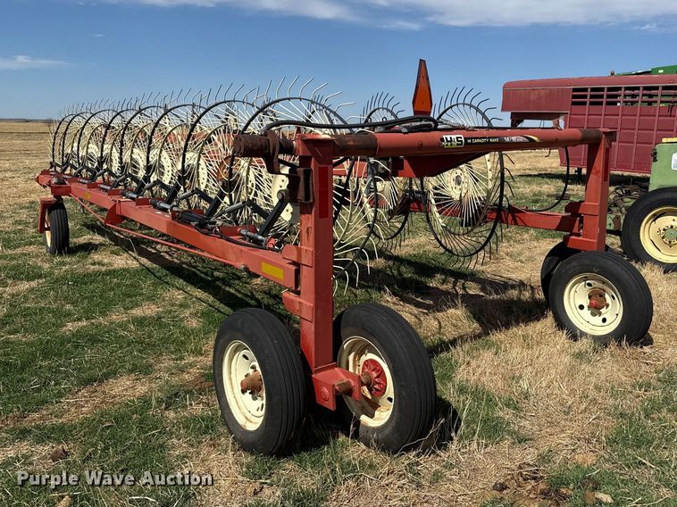 image for item DZ5206 H&S 14/16 WHL hay rake