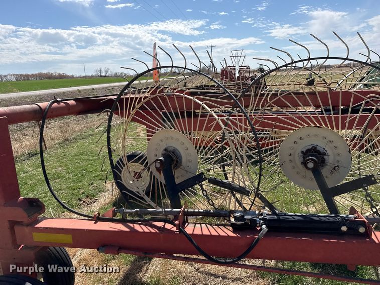 image for item DZ5206 H&S 14/16 WHL hay rake