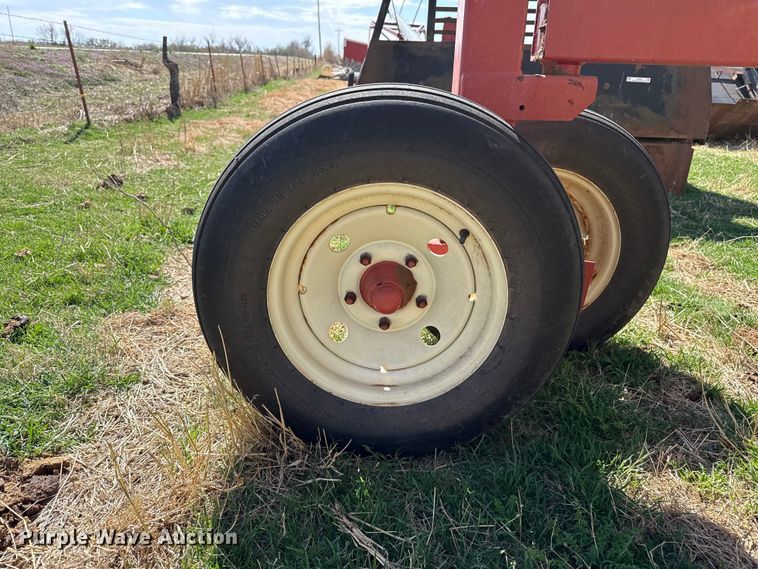 image for item DZ5206 H&S 14/16 WHL hay rake