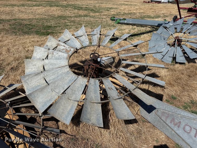 image for item DZ5211 (3) windmill heads