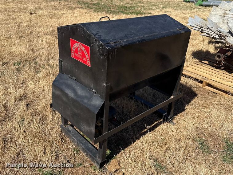 image for item DZ5212 Bar Six cake feeder