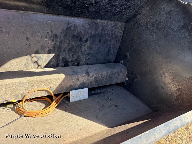 image for item DZ5212 Bar Six cake feeder