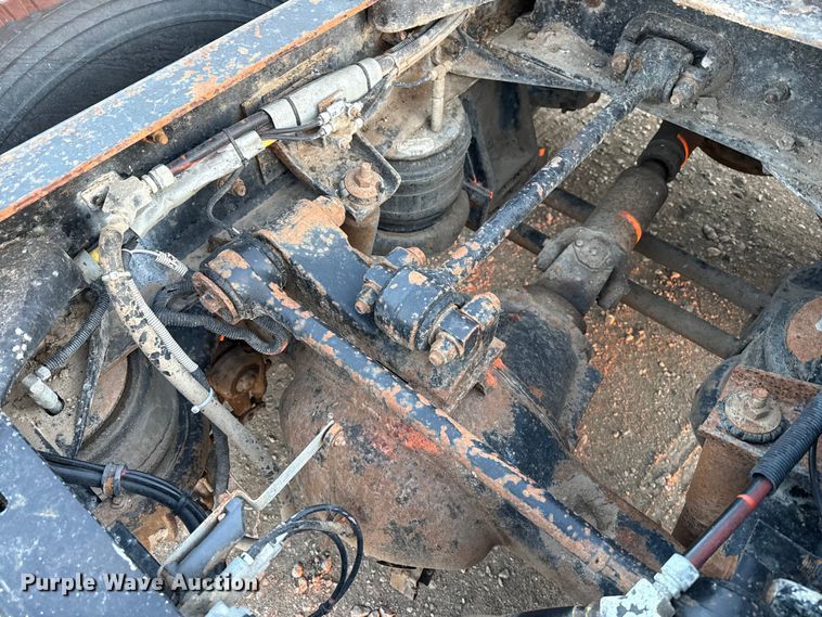 image for item DZ5213 1995 Kenworth T600 semi truck