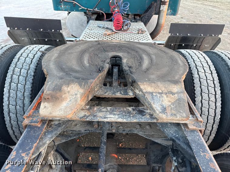 image for item DZ5213 1995 Kenworth T600 semi truck