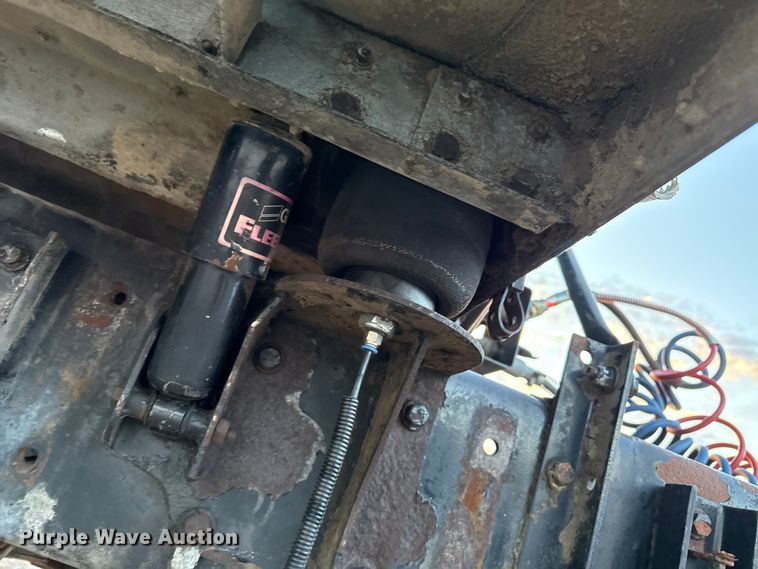 image for item DZ5213 1995 Kenworth T600 semi truck